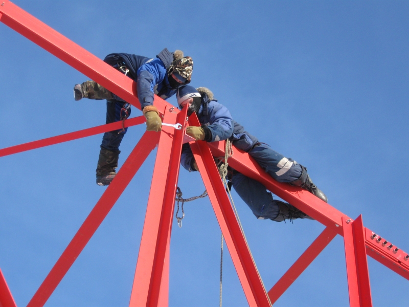 Подъем грузов, монтажные работы